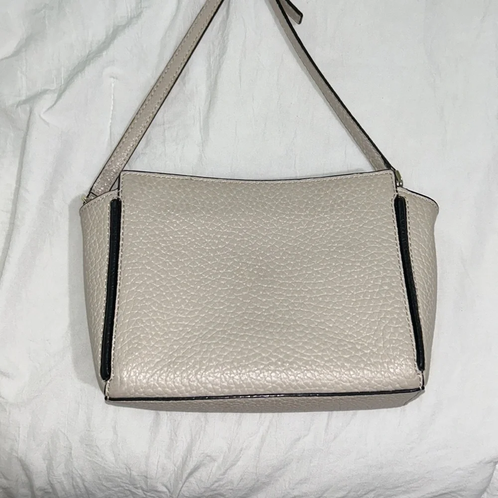 Kate Spade Cross-body Purse - Picture 4 of 8
